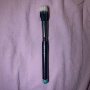 MAC 188 BRUSH